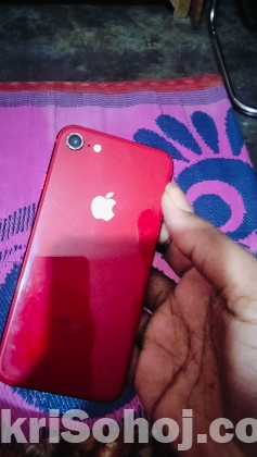 Iphone 8 (red colour)